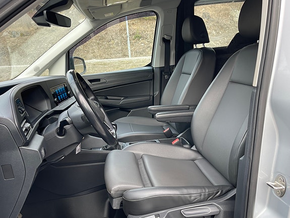 Volkswagen Caddy Maxi 19 of 30