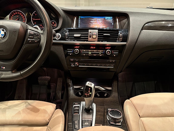 BMW X4 27 of 30