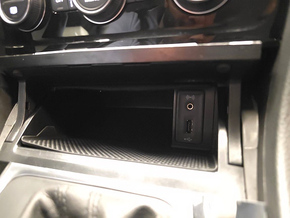Volkswagen Golf VII 26 of 30