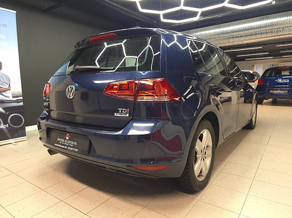 Volkswagen Golf VII 9 of 30