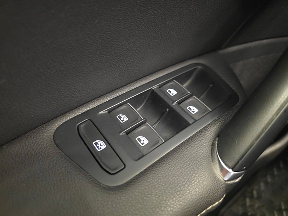 Volkswagen Golf VII 20 of 30