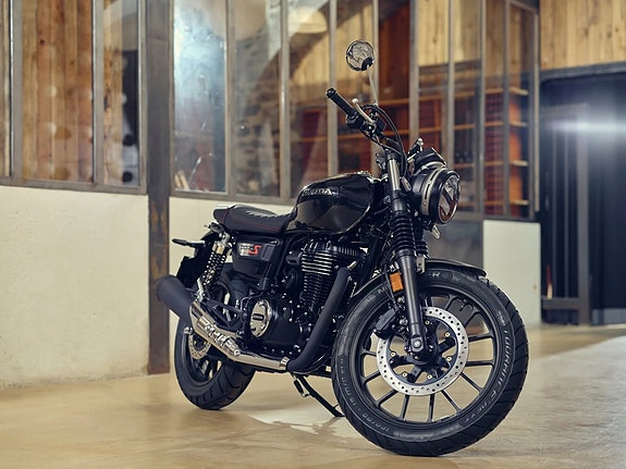 Honda GB350S 4 of 7