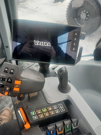 Valtra N175 Versu 2022, kr 1 345 000,-