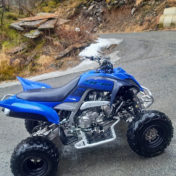 Yamaha Raptor 700 yfm rse 4 of 5
