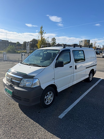 Toyota HiAce 6 of 24