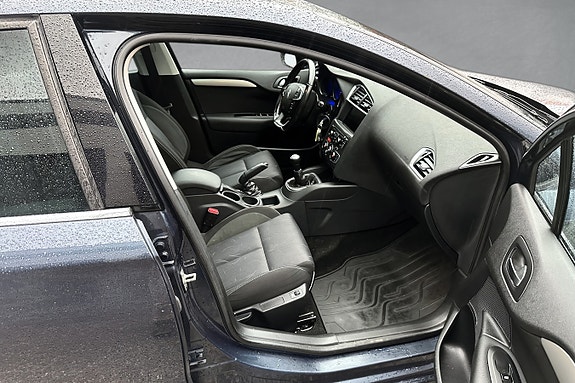 Citroen C4 9 of 14