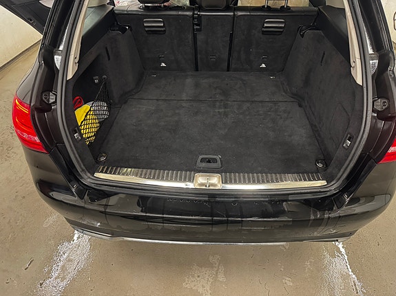 Mercedes-Benz C220 25 of 28