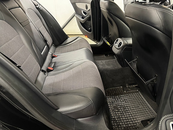 Mercedes-Benz C220 22 of 28
