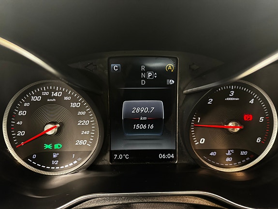 Mercedes-Benz C220 16 of 28