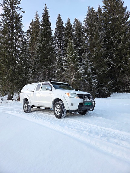 Toyota HiLux 20 of 20