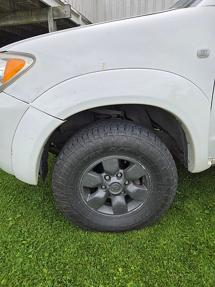 Toyota HiLux 8 of 20