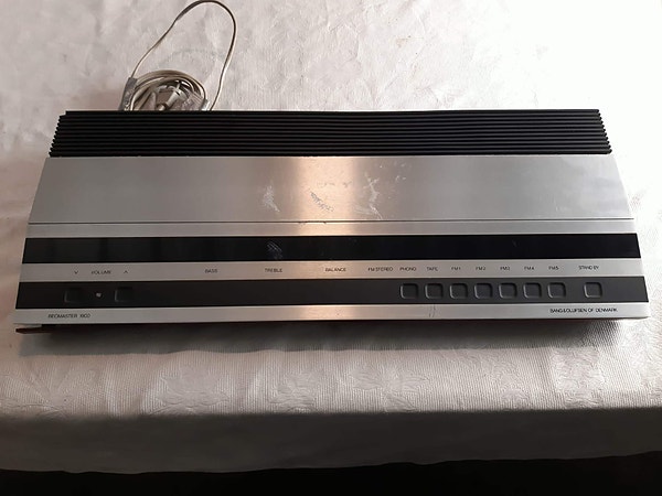 Defekt? B&O Beomaster 1900 – ikonisk vintage receiver (restaureringsprosjekt)