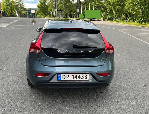 Volvo V40 7 of 23