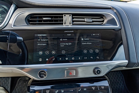 Jaguar I-PACE 26 of 29