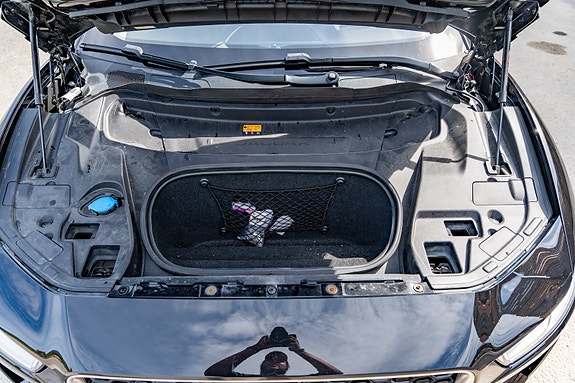 Jaguar I-PACE 12 of 29