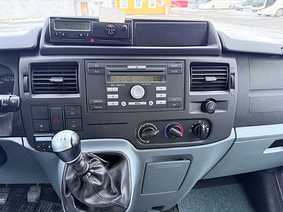 Ford Transit 410L Kombi 4 of 5
