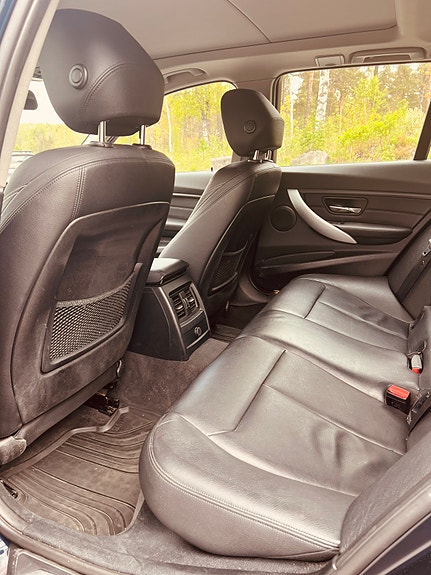 BMW 320d 9 of 27
