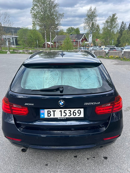 BMW 320d 21 of 27