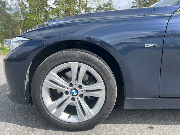 BMW 320d 27 of 27