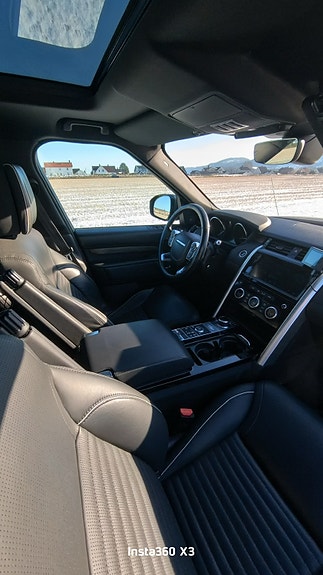 Land Rover Discovery 9 of 27