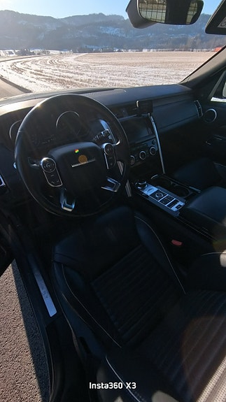 Land Rover Discovery 18 of 27
