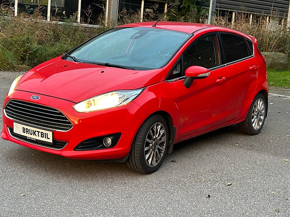 Ford Fiesta 12 of 18