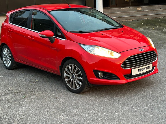 Ford Fiesta 2 of 18