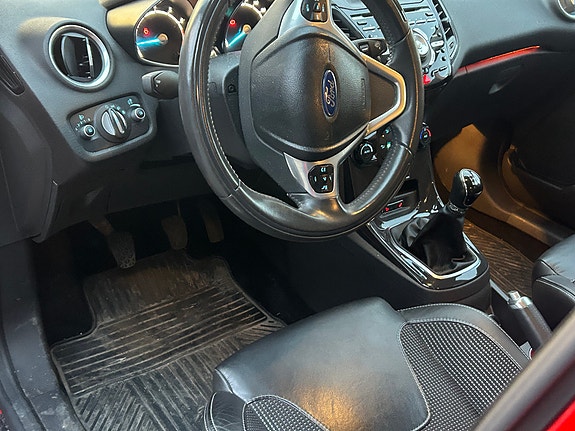 Ford Fiesta 18 of 18