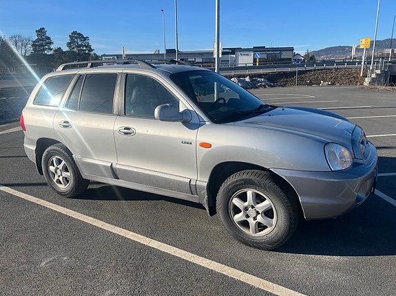 Hyundai Santa Fe 3 of 5