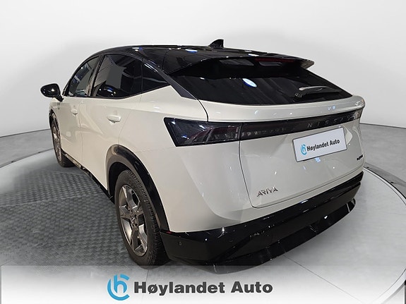 Nissan Ariya 3 of 5