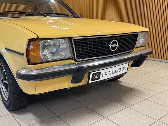 Opel Ascona 4 of 30