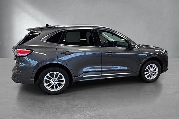 Ford Kuga 3 of 5