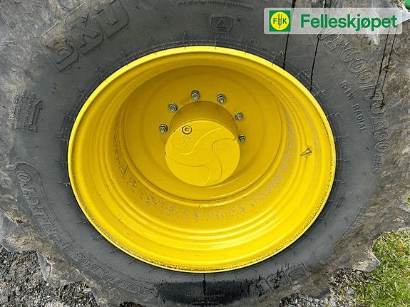 John Deere Hjul par: BKT AgriMax V-Flecto 600/70R30 GKN Gul 500