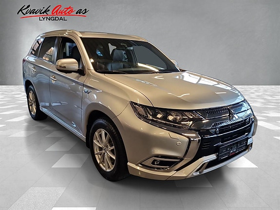 Mitsubishi Outlander 3 of 5