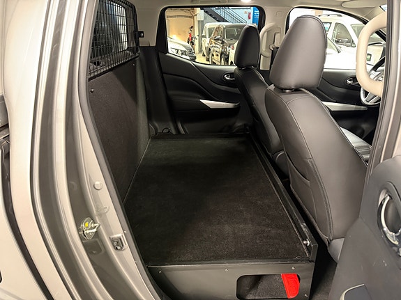 Nissan Navara 20 of 30