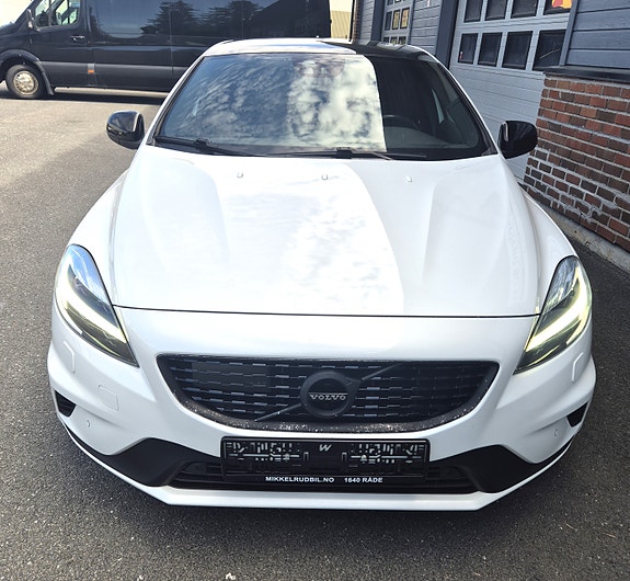 Volvo V40 5 of 5