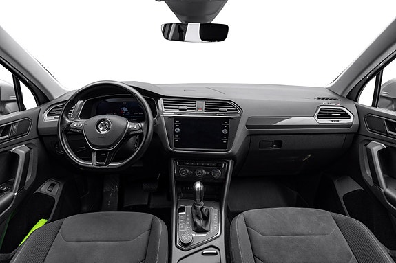 Volkswagen Tiguan 22 of 28