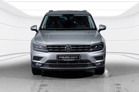Volkswagen Tiguan 4 of 28