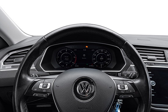 Volkswagen Tiguan 11 of 28