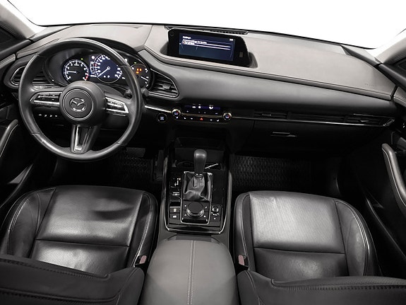 Mazda CX-30 9 of 17