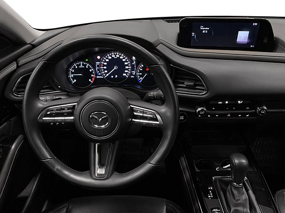 Mazda CX-30 10 of 17