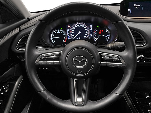 Mazda CX-30 11 of 17
