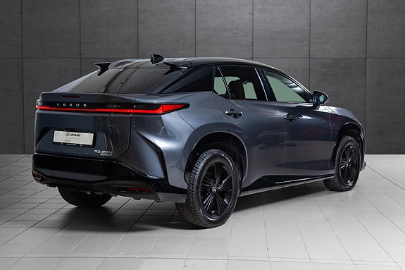 Lexus RZ450e 4 of 19