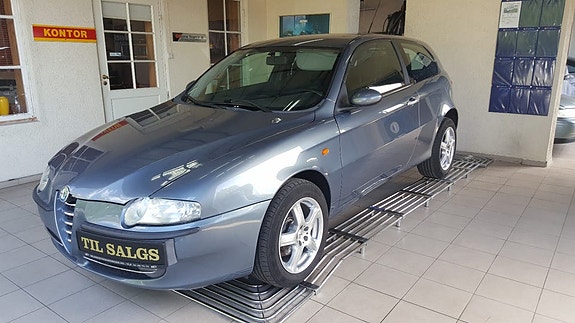 Alfa Romeo 147 2 of 21