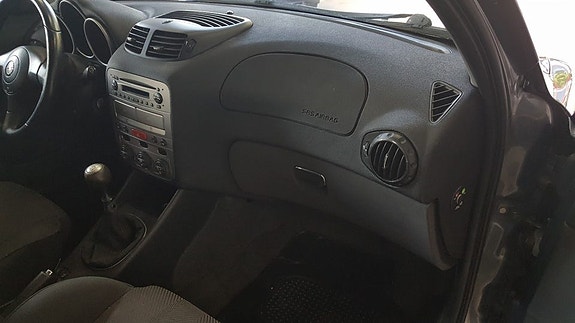Alfa Romeo 147 14 of 21