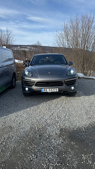 Porsche Cayenne 25 of 26