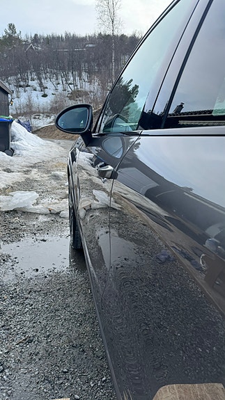 Porsche Cayenne 10 of 26