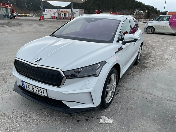 Skoda Enyaq 2 of 30