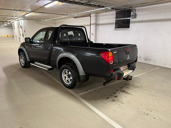 Mitsubishi L200 4 of 5
