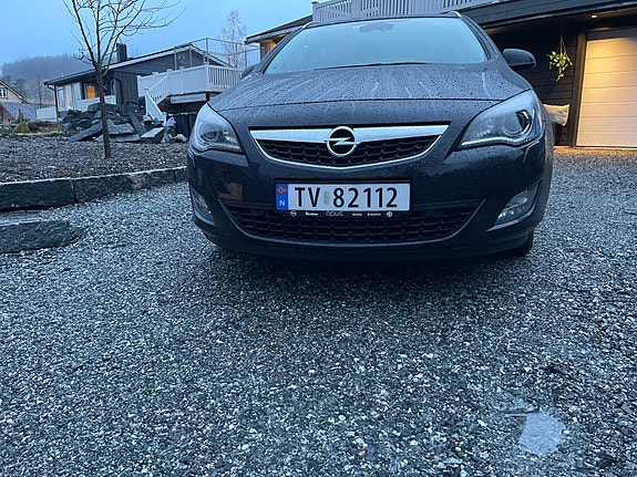 Opel Astra 4 of 5